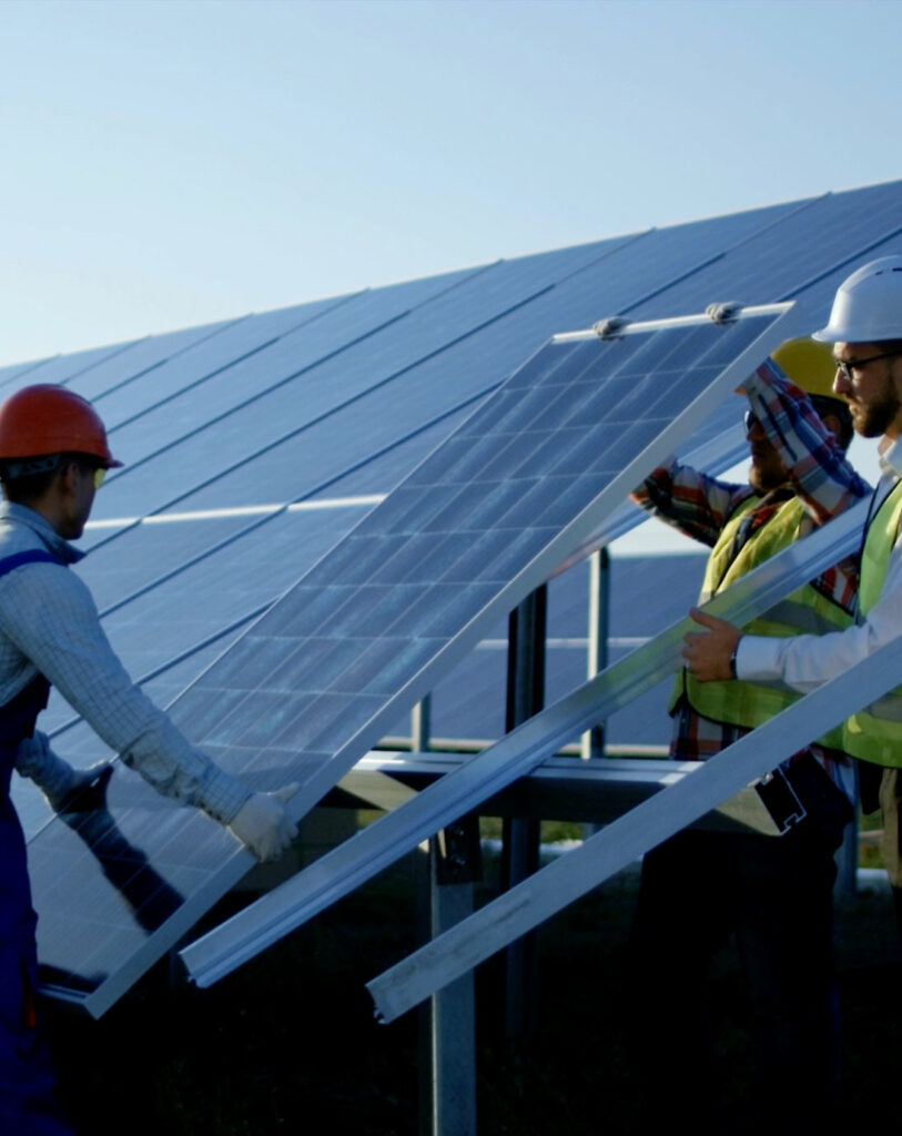 assemble-solar-panels-813x1024